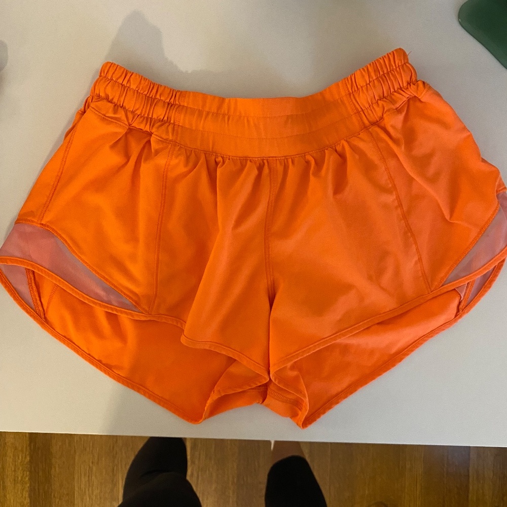 orange Lululemon hotty hot short 2.5" size 8